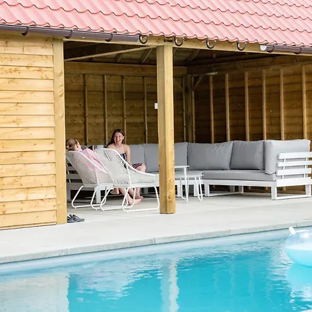 Bed & Breakfast De Fruithoeve Hoeselt