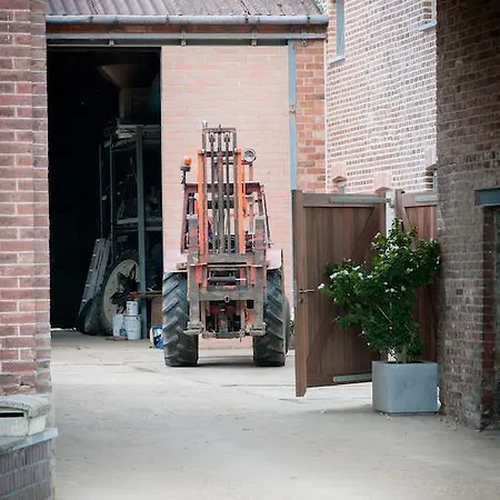 De Fruithoeve Bed & Breakfast Hoeselt